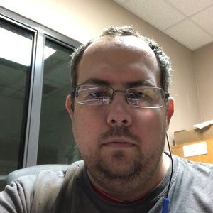 Meet your Posher, Dustin